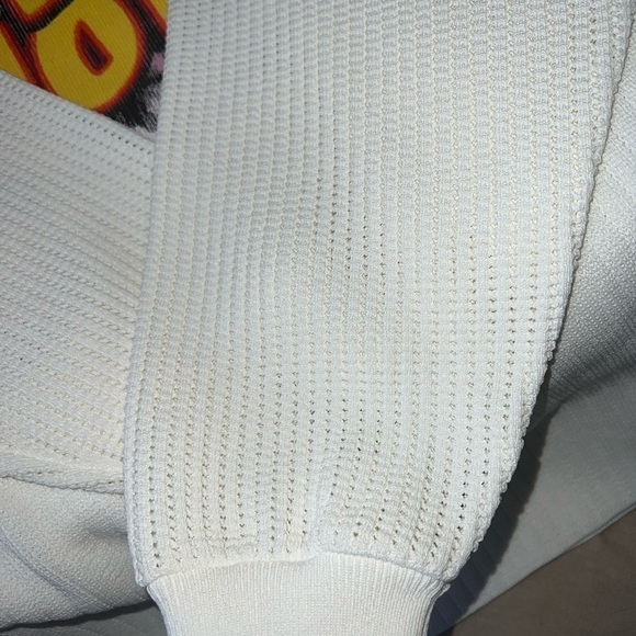 Louis Vuitton from the Spring Runway 2021 Limited Edition “Let’s Vote” sweater. - Picture 5 of 8